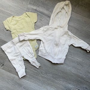Gerber 3-Piece Outfit